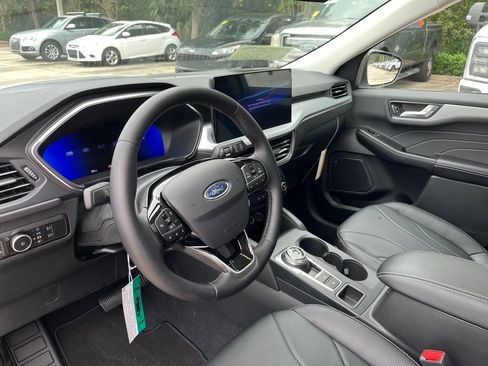 New 2026 Ford Escape SE w/ PHEV Premium Package image 5