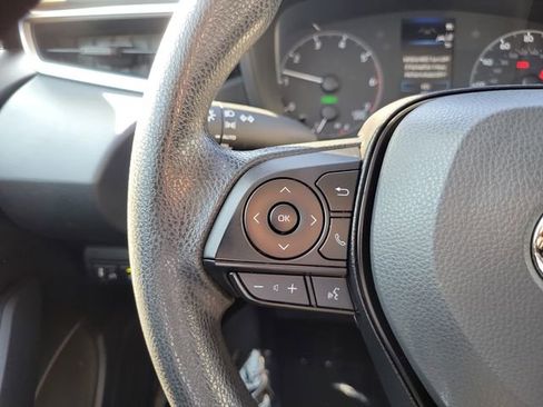 Used 2025 Toyota Corolla LE w/ LE Premium Package image 14