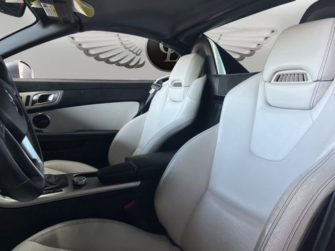 Used 2013 Mercedes-Benz SLK 250 image 8
