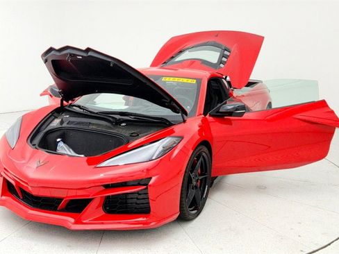 New 2025 Chevrolet Corvette E-Ray w/ Battery Protection Package image 10