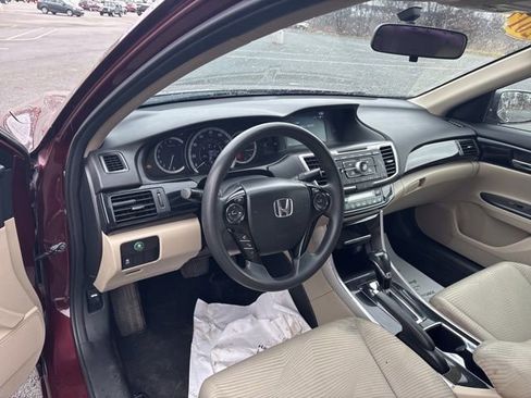 Used 2017 Honda Accord LX image 34