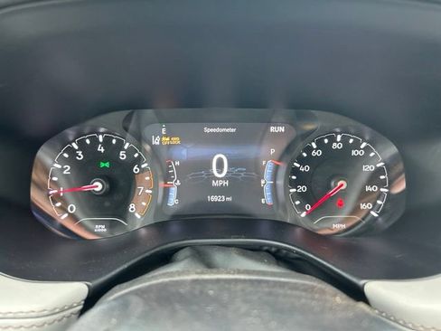 Used 2024 Jeep Compass Limited AWD/4WD image 2