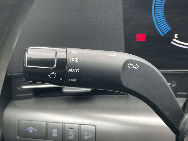 Certified 2024 Hyundai Kona SE FWD image 21