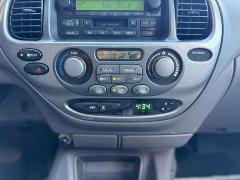 Used 2003 Toyota Sequoia Limited AWD/4WD image 41