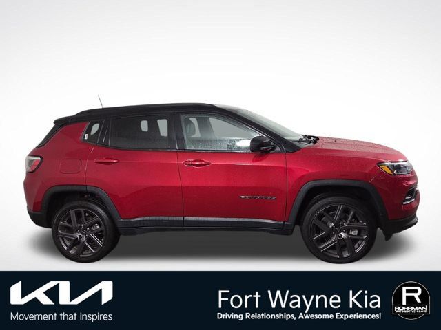 Used 2026 Jeep Compass Limited AWD/4WD image 5