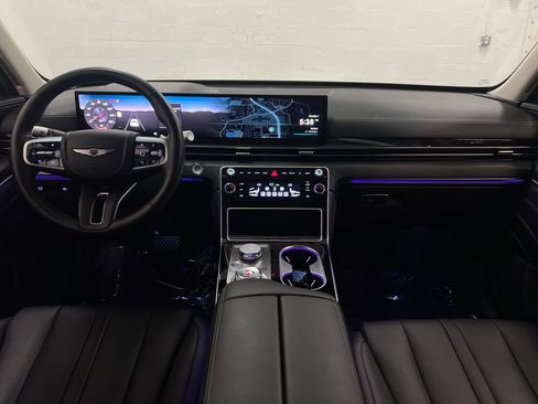 Used 2025 Genesis GV80 2.5T AWD/4WD image 14