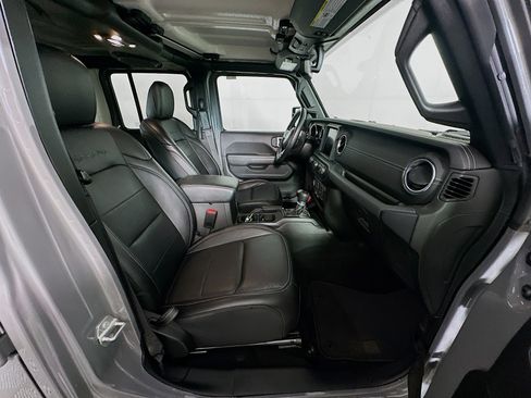 Used 2023 Jeep Wrangler Sahara w/ Cold Weather Group image 31