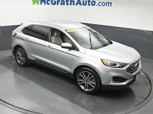 Used 2019 Ford Edge Titanium w/ Cold Weather Package AWD/4WD image 3