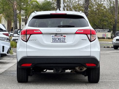 Used 2022 Honda HR-V EX image 9