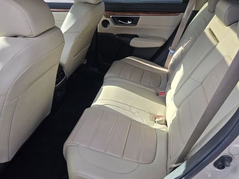 Used 2018 Honda CR-V Touring image 12