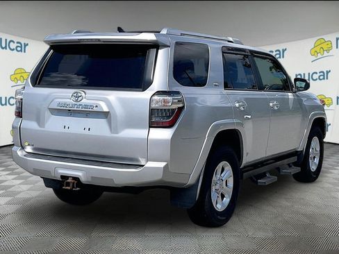 Used 2017 Toyota 4Runner SR5 AWD/4WD image 6