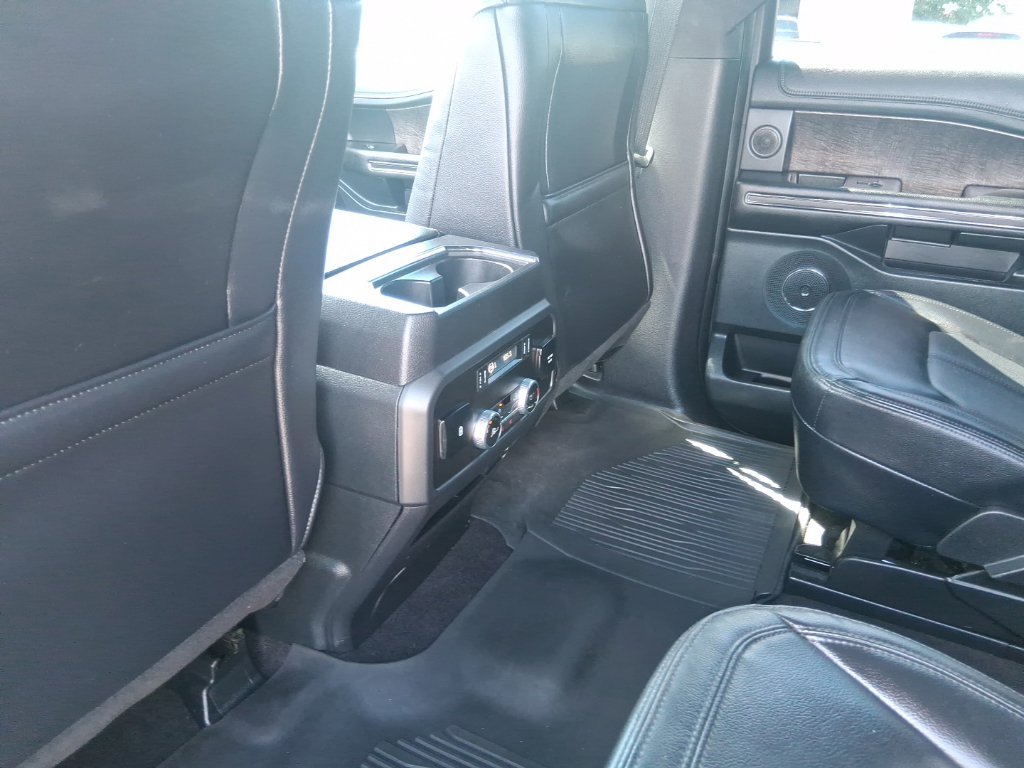 Used 2021 Ford Expedition Limited AWD/4WD image 17