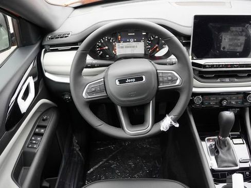 New 2026 Jeep Compass Limited image 12