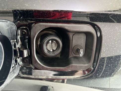 Used 2024 Honda CR-V EX-L image 43