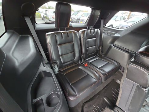 Used 2017 Ford Explorer Sport image 28
