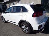 Used 2022 Kia Niro LX image 3