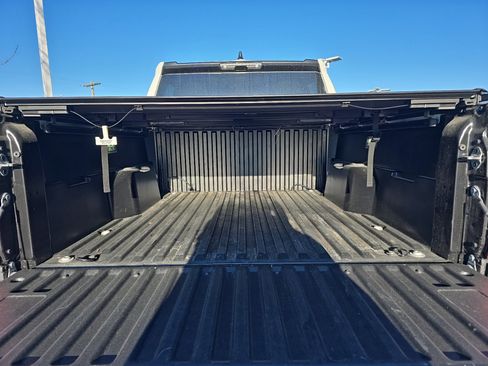 Used 2025 Toyota Tacoma SR image 23