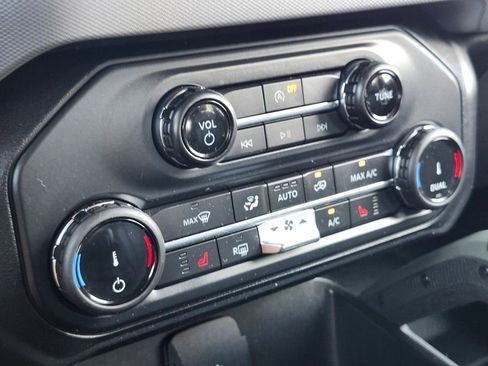 Certified 2022 Ford Bronco Everglades AWD/4WD image 21