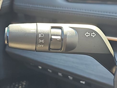 Used 2023 Nissan Ariya FWD image 30