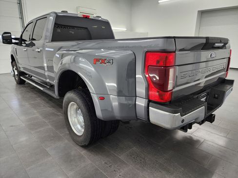 Used 2022 Ford F350 XLT w/ XLT Premium Package image 6