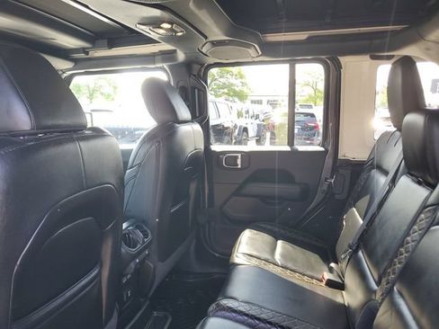 Used 2021 Jeep Wrangler Unlimited Sahara AWD/4WD image 9