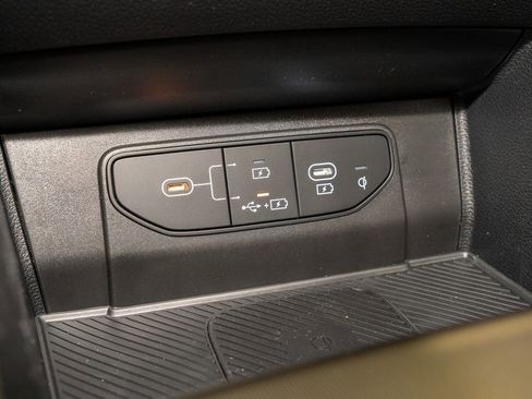 New 2026 Kia Sportage SX image 11