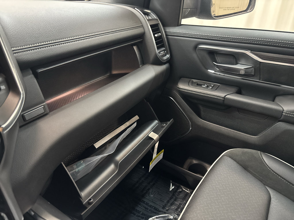 New 2027 RAM 1500 Laramie w/ Sport Appearance Package AWD/4WD image 29