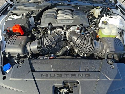 Used 2025 Ford Mustang GT Premium image 26