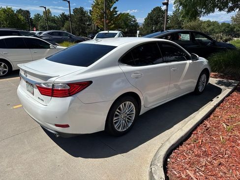 Used 2014 Lexus ES 350 w/ Premium Package FWD image 3