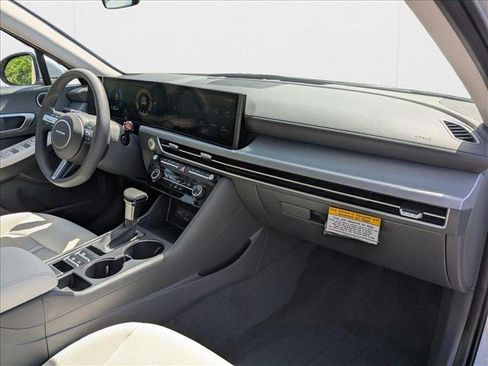 New 2025 Hyundai Sonata SE image 23
