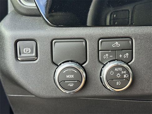 New 2026 GMC Sierra 1500 Elevation image 16