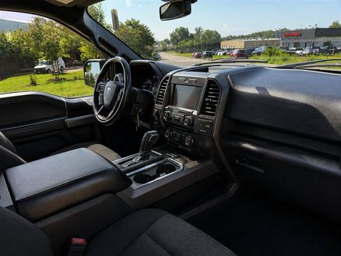 Used 2018 Ford F150 XLT w/ Equipment Group 302A Luxury AWD/4WD image 20