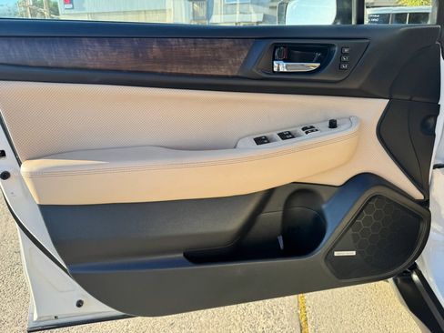 Used 2015 Subaru Outback 2.5i Limited image 17