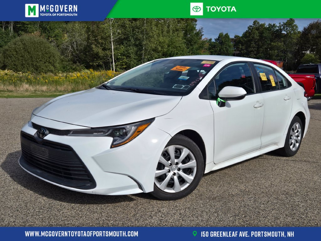 Used 2023 Toyota Corolla LE FWD image 1