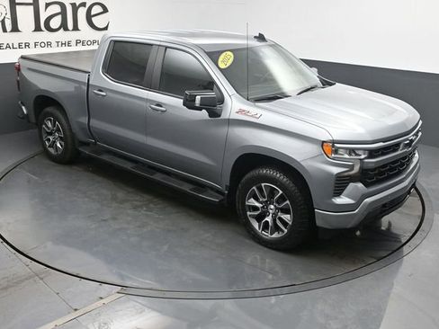 Used 2025 Chevrolet Silverado 1500 RST AWD/4WD image 46