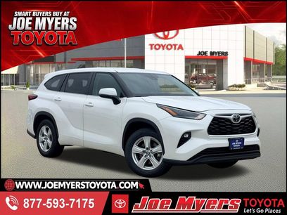 Used 2024 Toyota Highlander LE