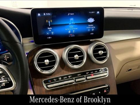 Used 2022 Mercedes-Benz GLC 300 4MATIC image 7