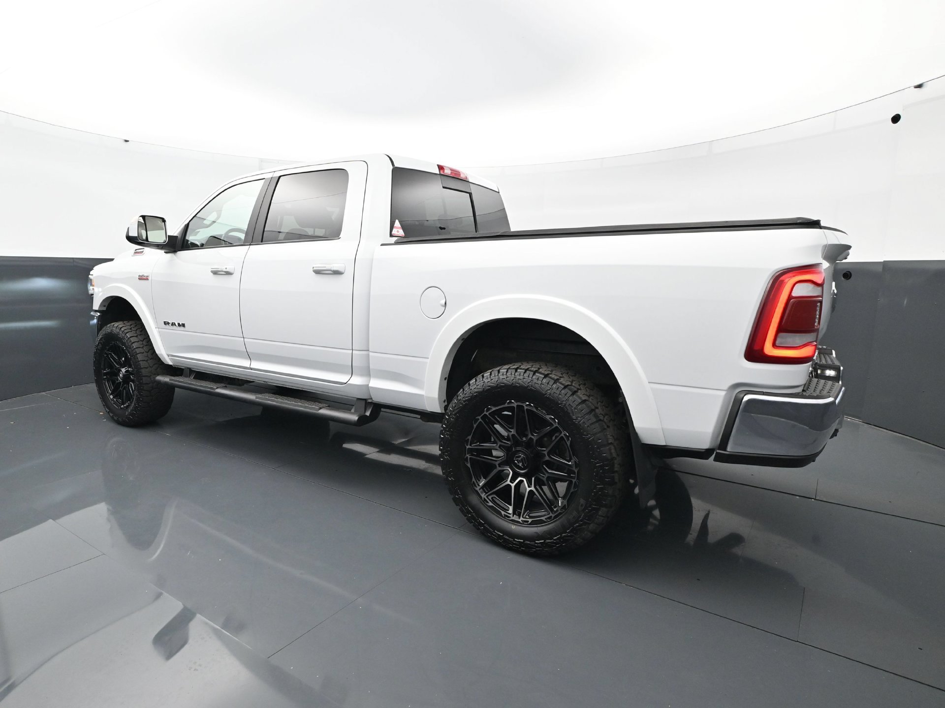 Used 2022 RAM 2500 Laramie AWD/4WD image 4