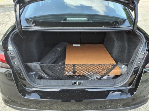 New 2025 Nissan Versa SV w/ Trunk Package image 34