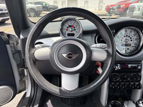 Used 2005 MINI Cooper Convertible FWD image 19