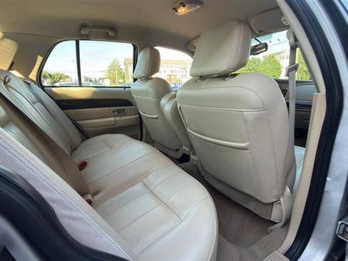 Used 2009 Mercury Grand Marquis LS RWD image 18