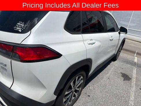 Used 2023 Toyota Corolla Cross XLE w/ Convenience Package AWD/4WD image 12