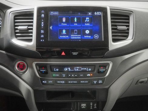Used 2018 Honda Pilot EX image 30
