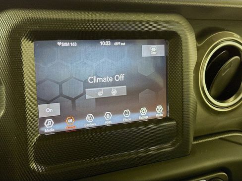 Used 2018 Jeep Wrangler Unlimited Sahara w/ Cold Weather Group image 14