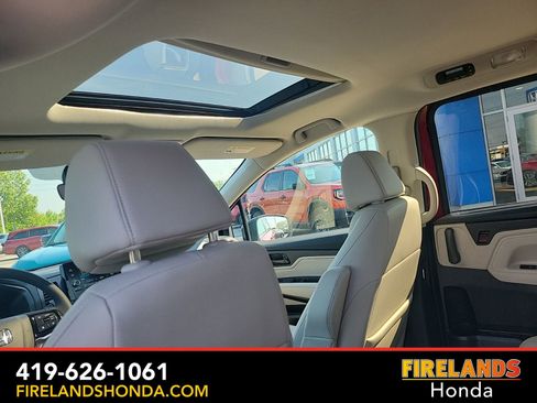 New 2025 Honda Odyssey EX-L image 13