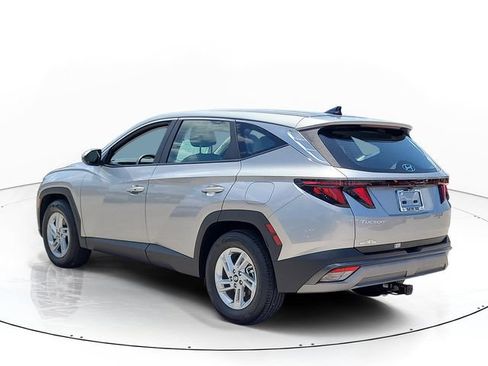 Used 2025 Hyundai Tucson SE FWD image 7