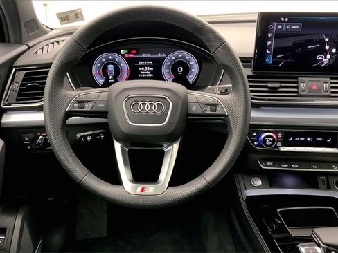 Certified 2025 Audi Q5 2.0T Premium Plus image 5
