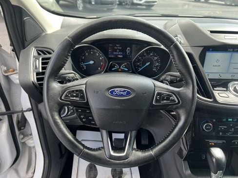 Used 2017 Ford Escape Titanium image 6