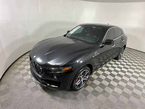 Used 2023 Maserati Levante GT image 9