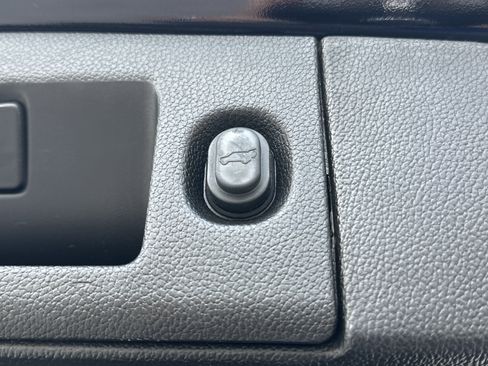 Used 2019 Chevrolet Tahoe LT AWD/4WD image 15